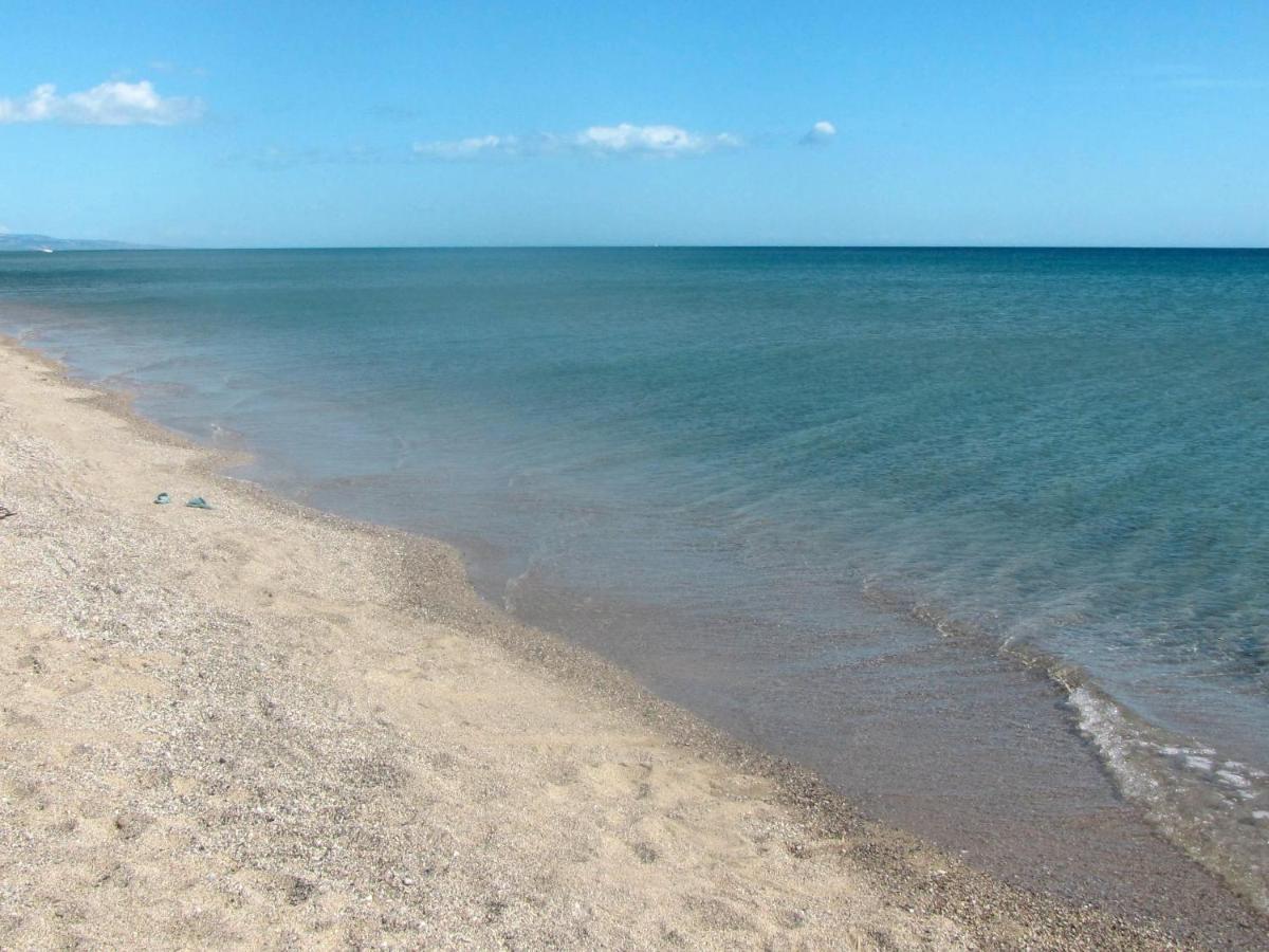 Holiday Home Camping Thurium By Interhome Marina di Schiavonea Luaran gambar